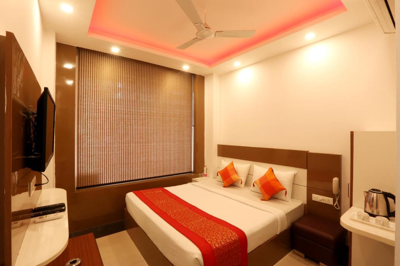 Hotel Ark Wood นิวเดลี ภายนอก รูปภาพ