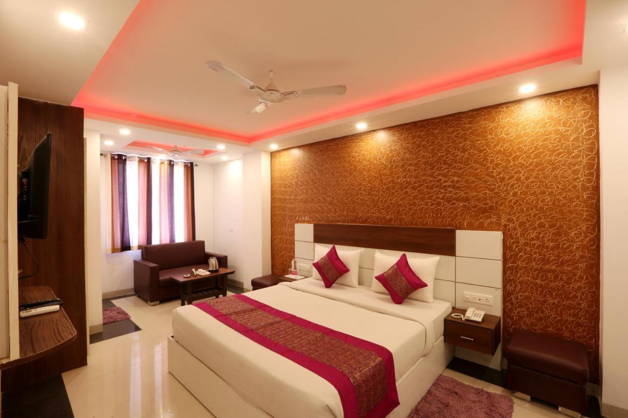 Hotel Ark Wood นิวเดลี ภายนอก รูปภาพ