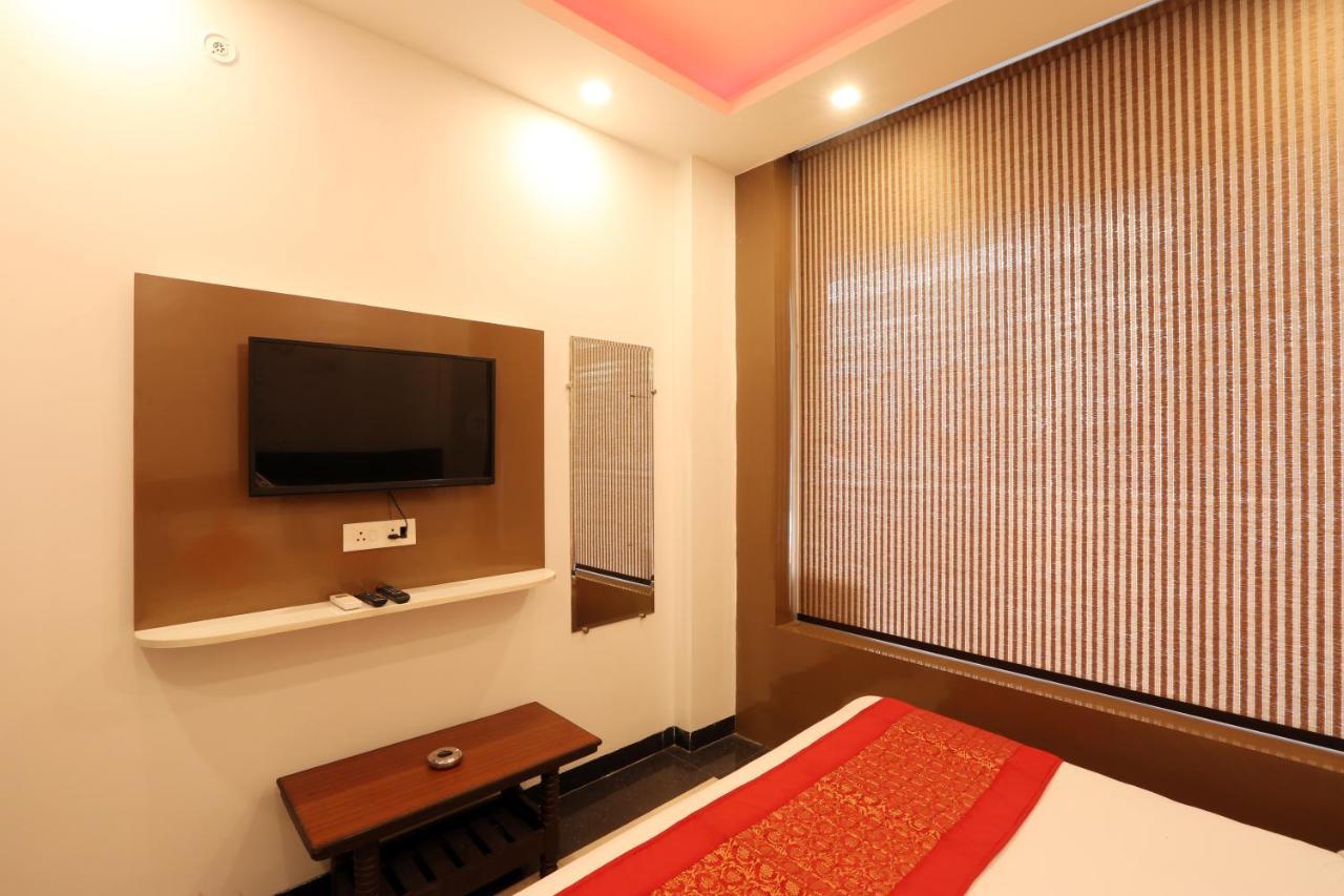Hotel Ark Wood นิวเดลี ภายนอก รูปภาพ