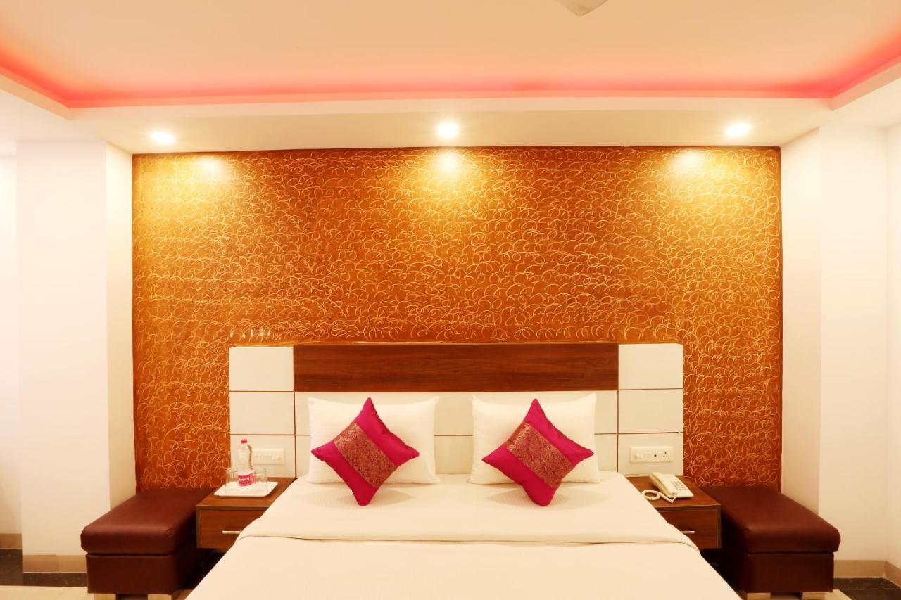 Hotel Ark Wood นิวเดลี ภายนอก รูปภาพ
