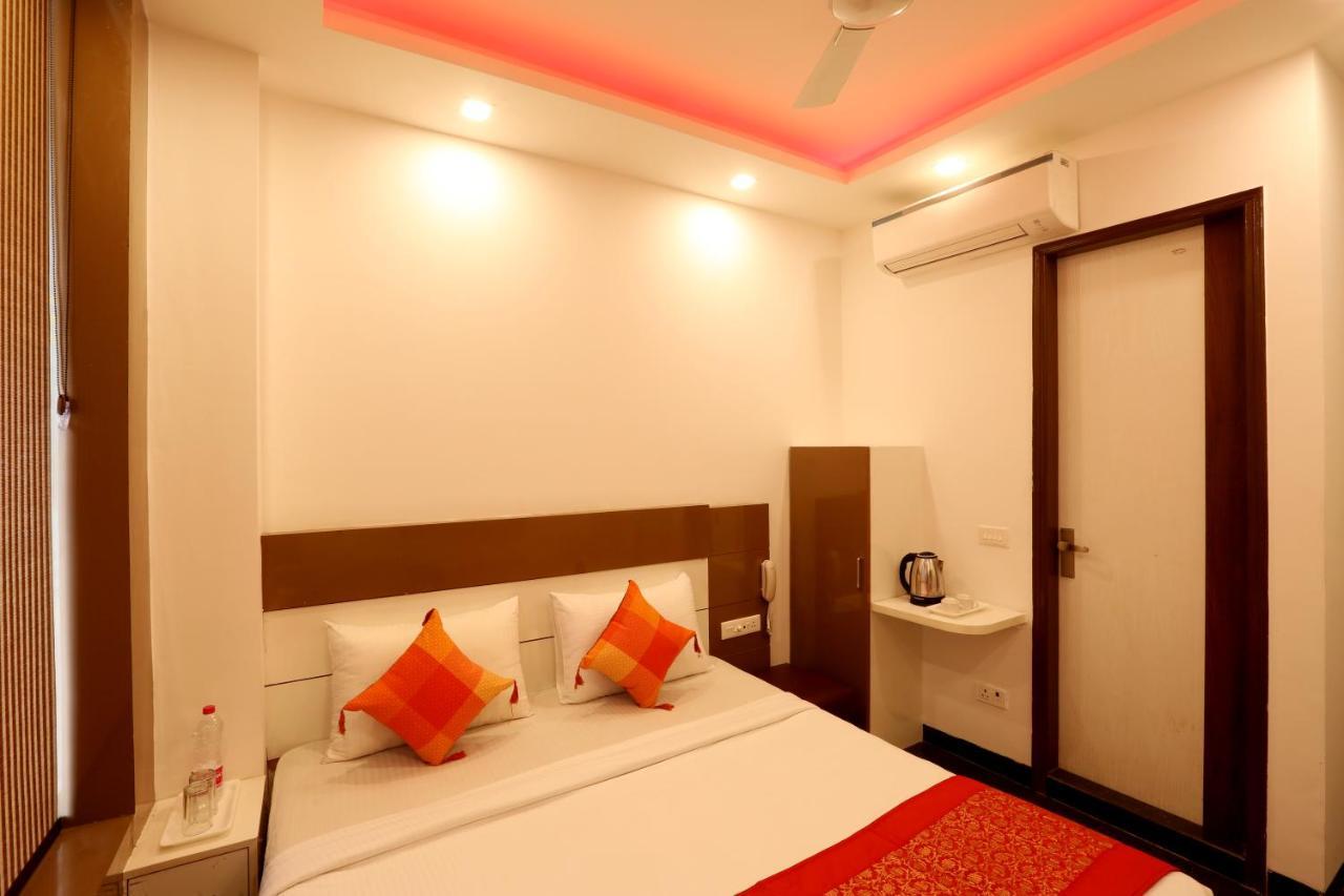 Hotel Ark Wood นิวเดลี ภายนอก รูปภาพ
