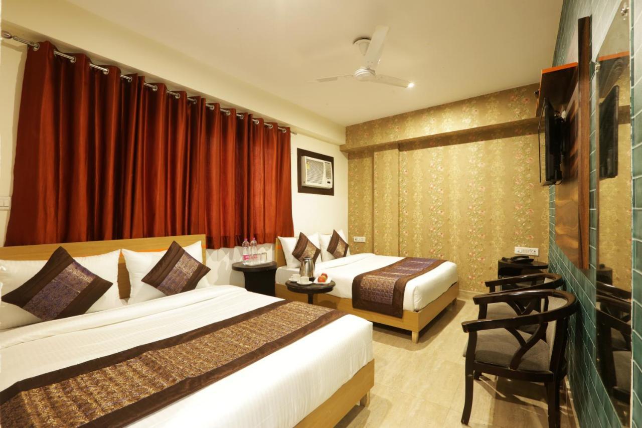 Hotel Ark Wood นิวเดลี ภายนอก รูปภาพ