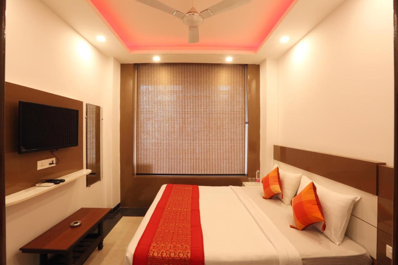 Hotel Ark Wood นิวเดลี ภายนอก รูปภาพ