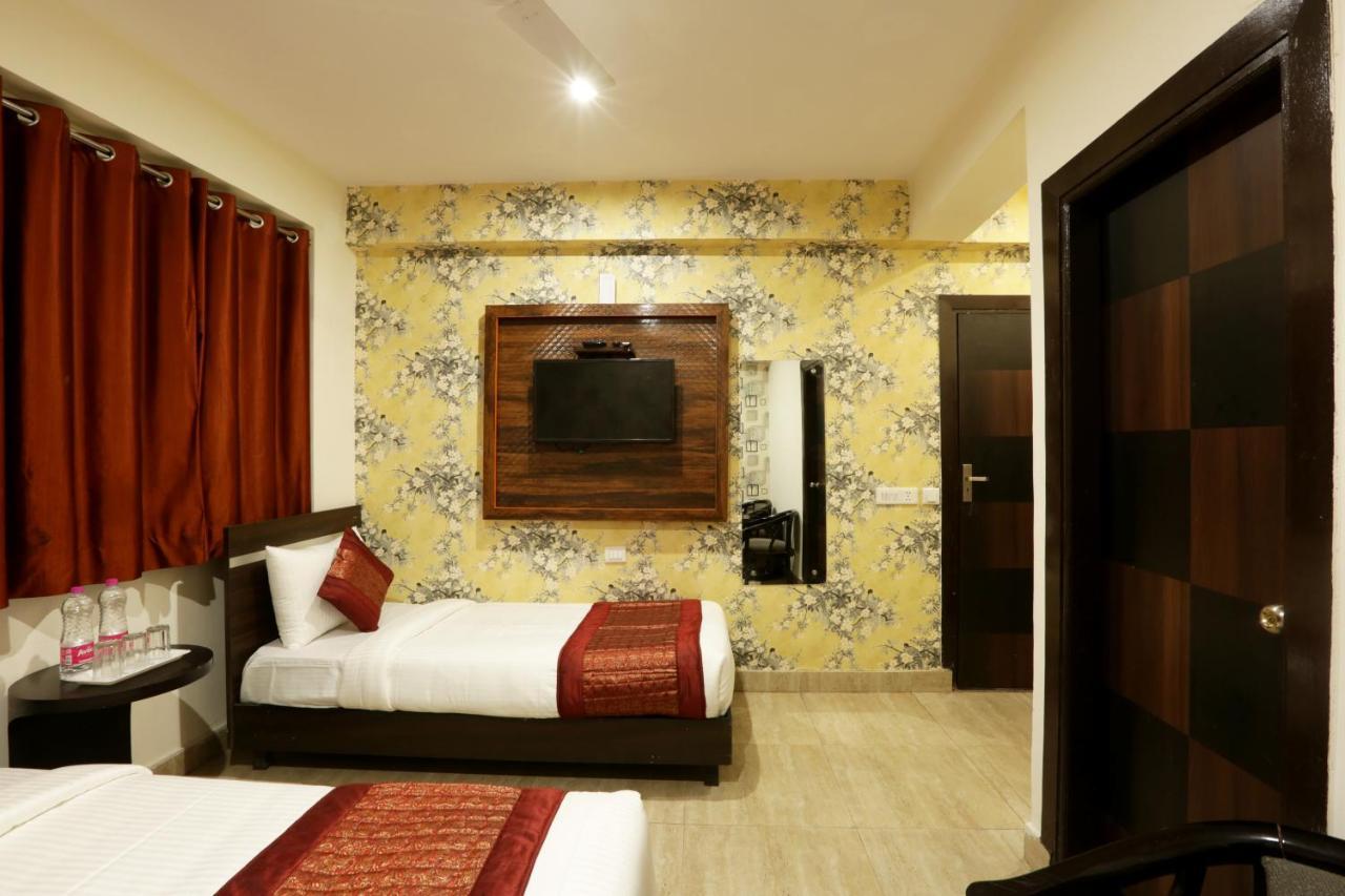 Hotel Ark Wood นิวเดลี ภายนอก รูปภาพ